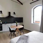 Lägenhetshotell Piumaviola Beds &