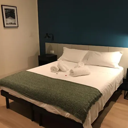 Piumaviola Beds & Lägenhetshotell Parma