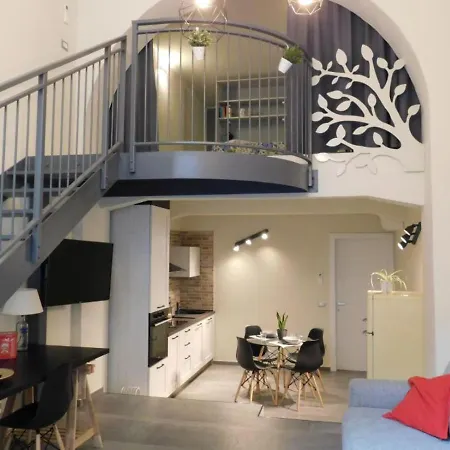 Aparthotel Piumaviola Beds & 4*