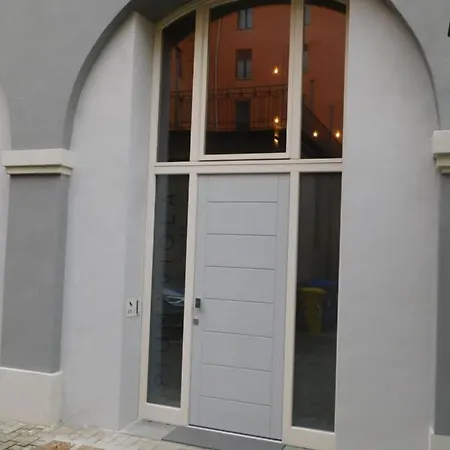 Piumaviola Beds & Parma