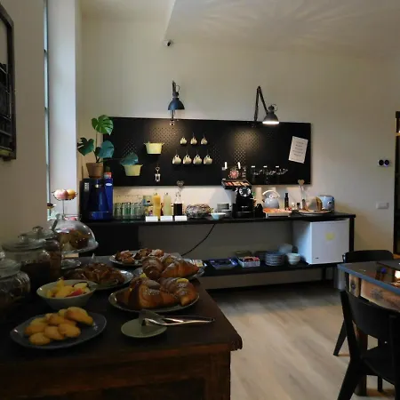 Piumaviola Beds & 4* Parma