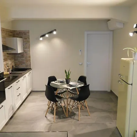 Piumaviola Beds & 파르마