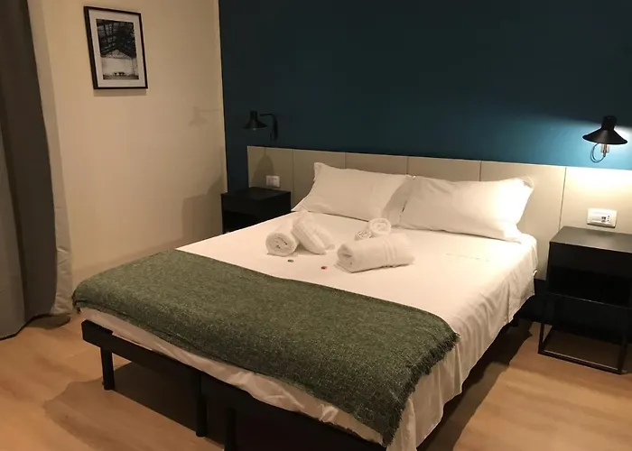 Piumaviola Beds & Apartmanhotel Parma