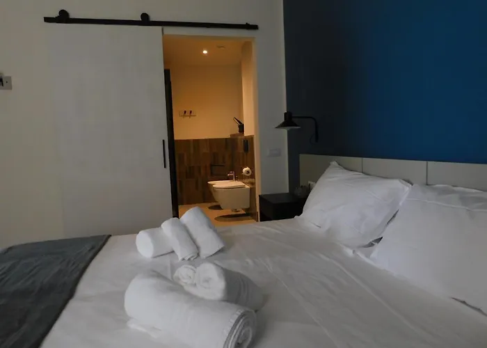 Piumaviola Beds & Apartmanhotel Parma